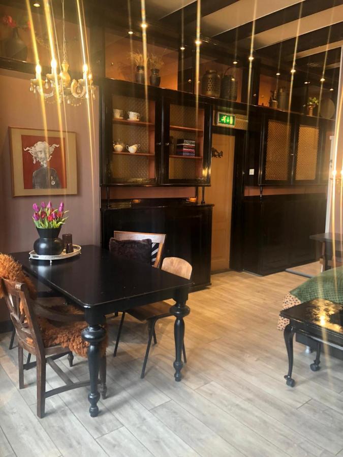 Slapen Bij Cafe De Concurrent Otel Vlissingen Dış mekan fotoğraf