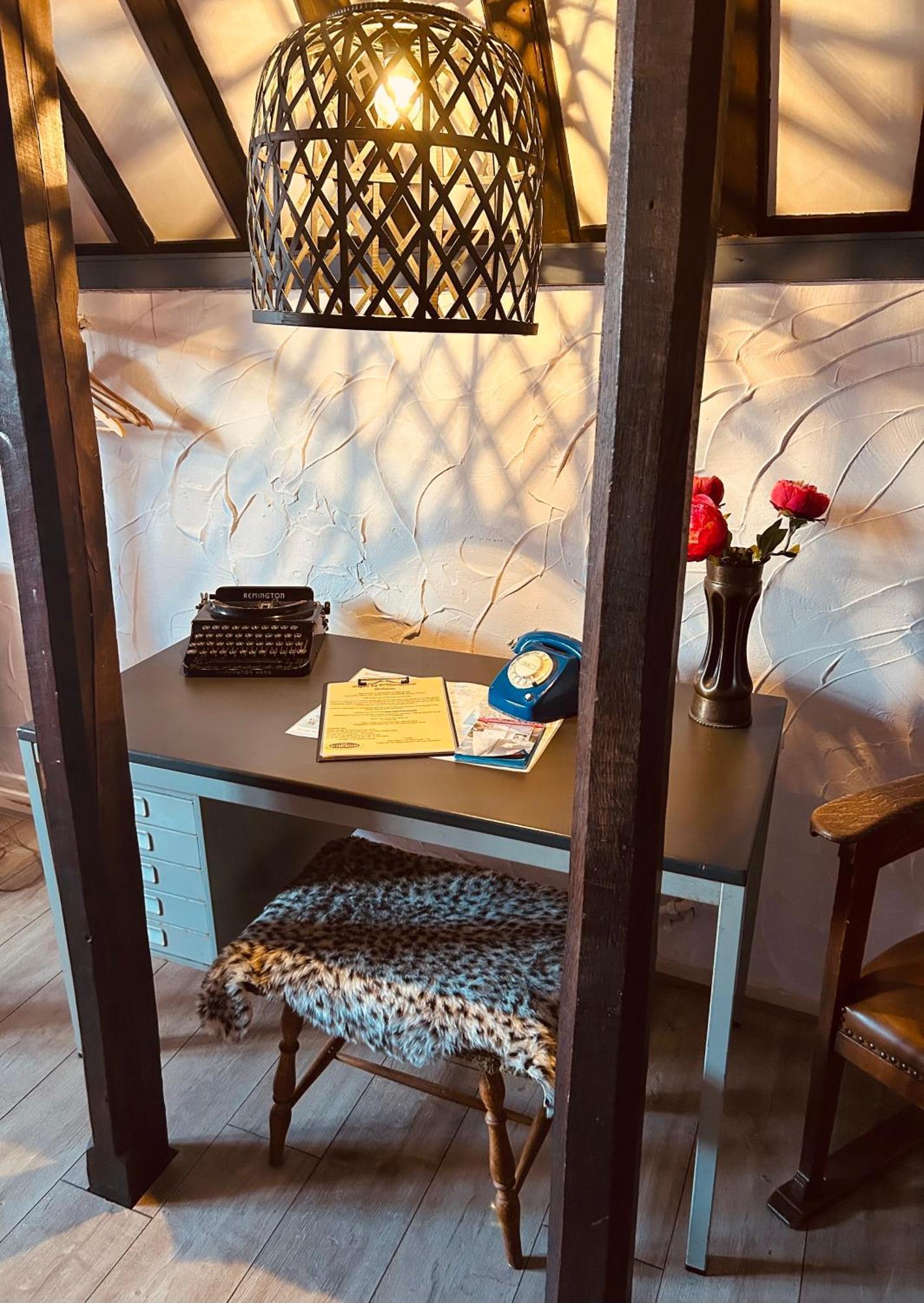 Slapen Bij Cafe De Concurrent Otel Vlissingen Dış mekan fotoğraf