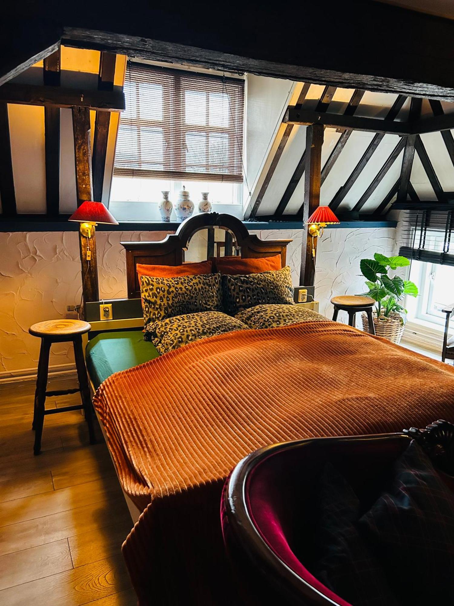 Slapen Bij Cafe De Concurrent Otel Vlissingen Dış mekan fotoğraf