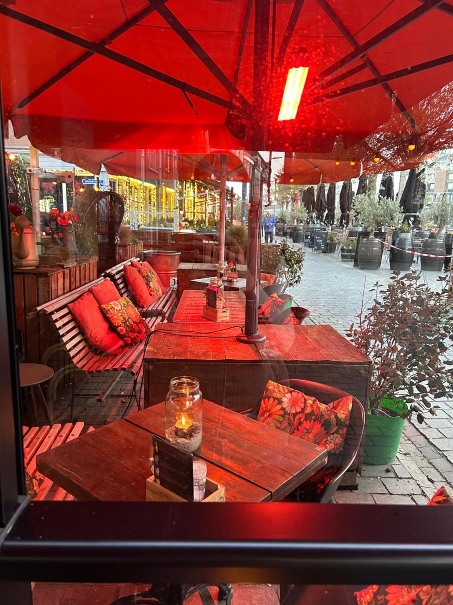 Slapen Bij Cafe De Concurrent Otel Vlissingen Dış mekan fotoğraf